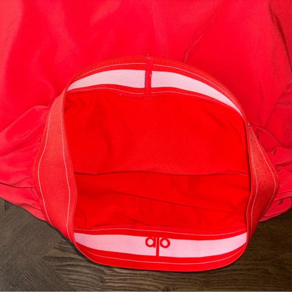 ALO Yoga Match Point Athletic Running Shorts Red Hot Summer - Picture 4 of 4
